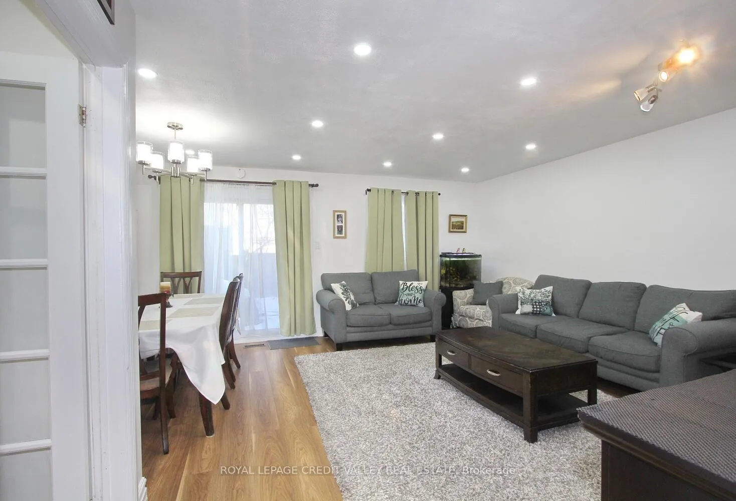 Photo 13 of Unit 36, 45 Hansen Road, Brampton, Queen Street Corridor — HOMEH