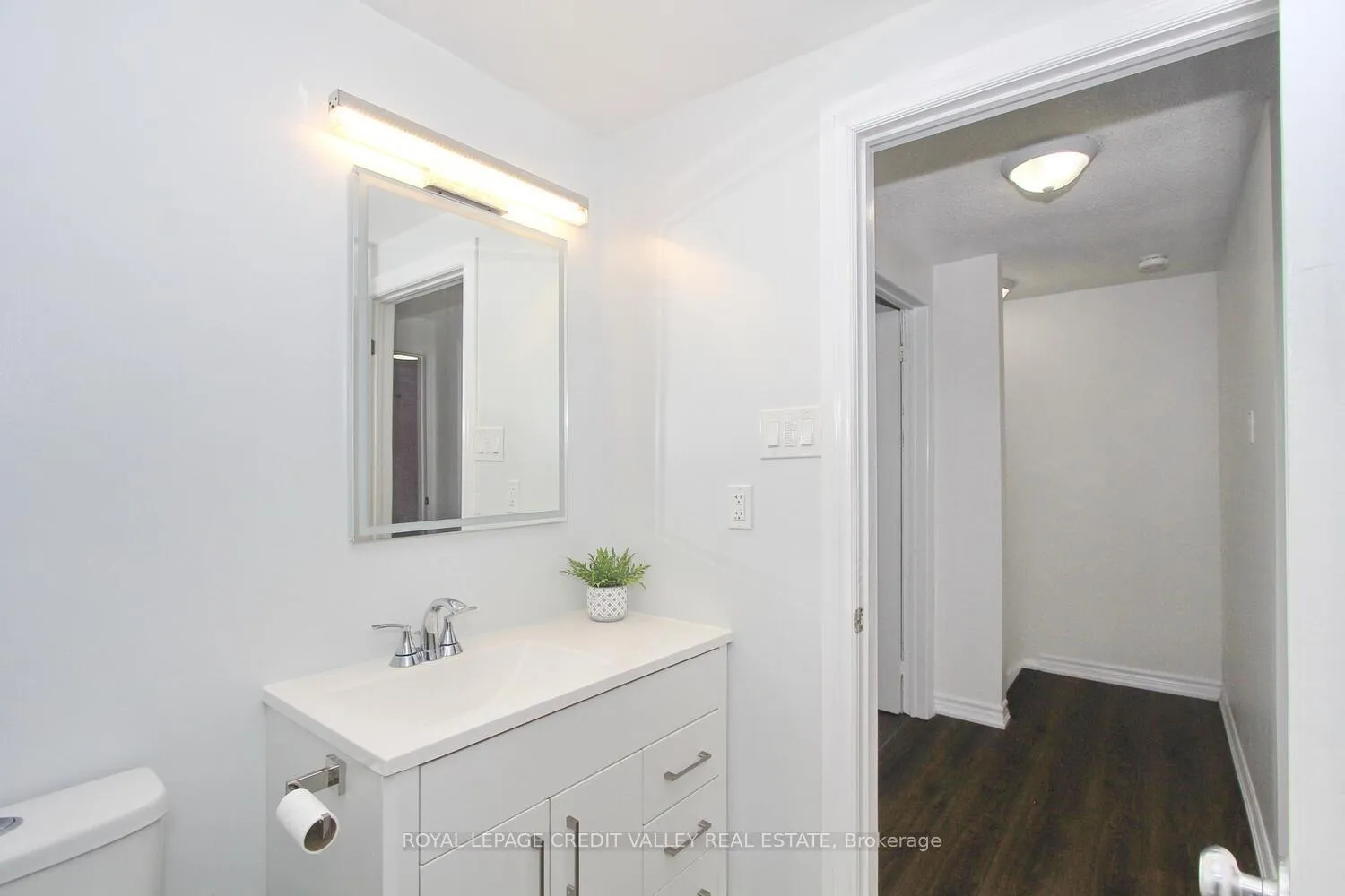 Photo 29 of Unit 36, 45 Hansen Road, Brampton, Queen Street Corridor — HOMEH