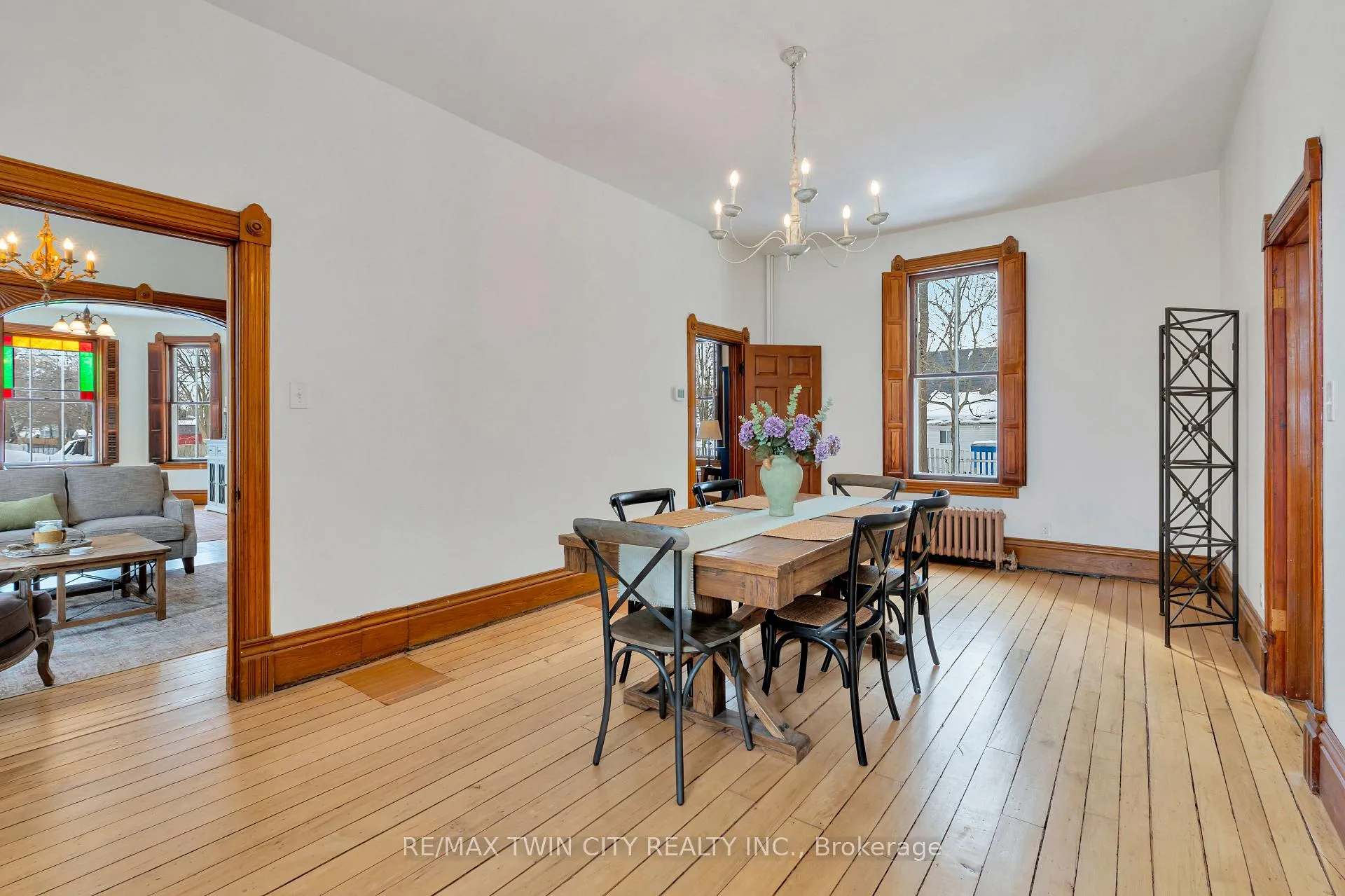 Photo 10 of 4 Sherman Street, Chatham-Kent, Camden — HOMEH