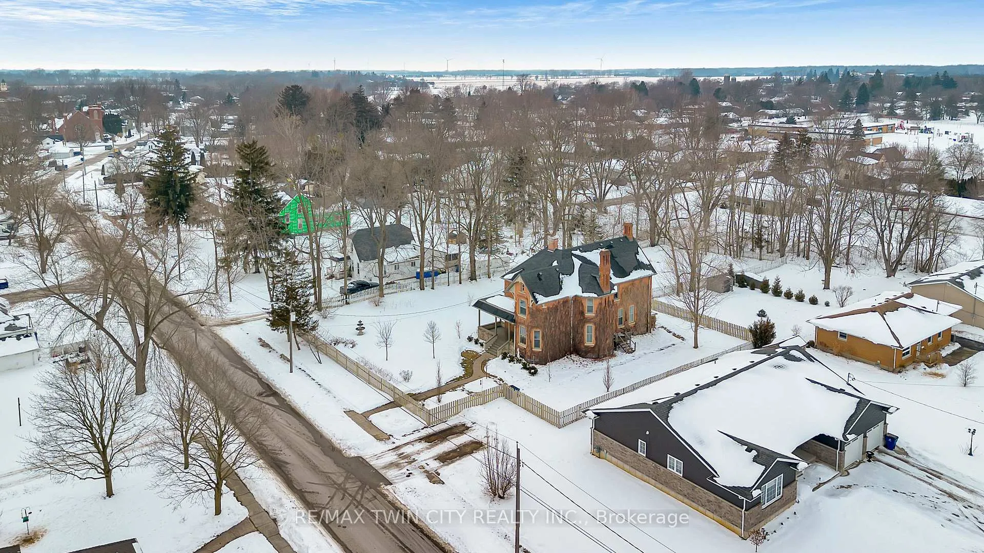 Photo 37 of 4 Sherman Street, Chatham-Kent, Camden — HOMEH