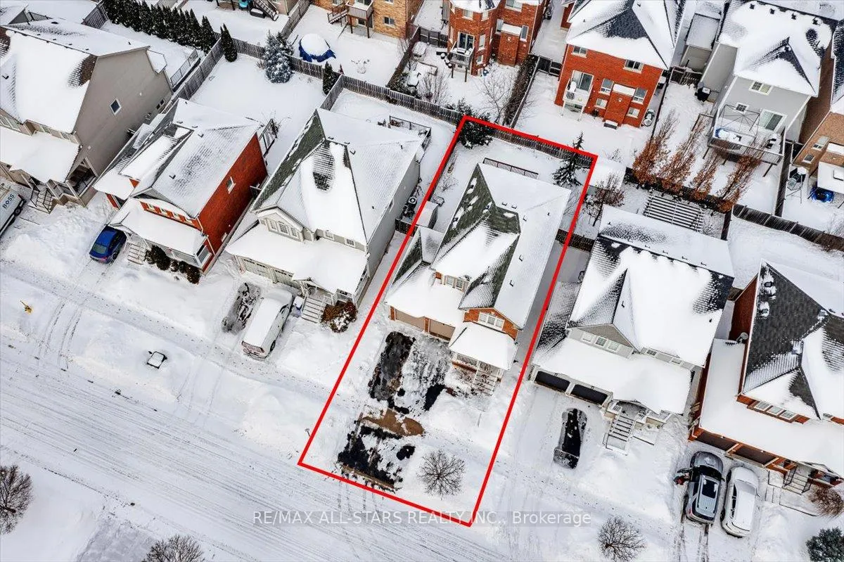 Photo 2 of 56 Ian Drive, Georgina, Keswick South — HOMEH
