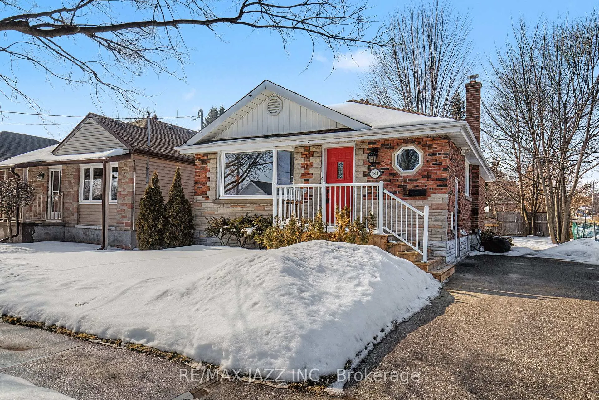 Front of 348 Cadillac Avenue S
