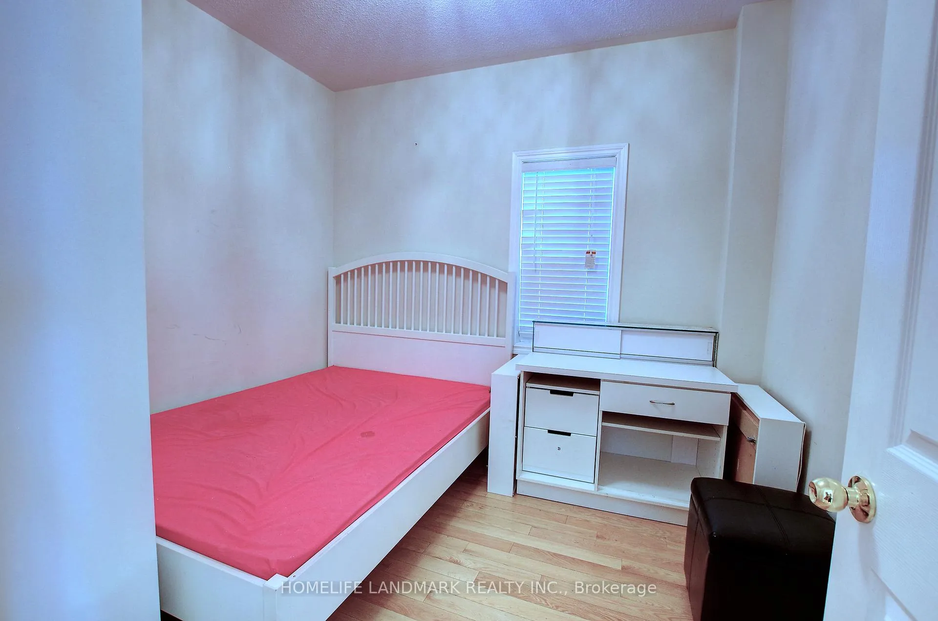 Photo 7 of 10 Whistler Court, Markham, Milliken Mills West — HOMEH