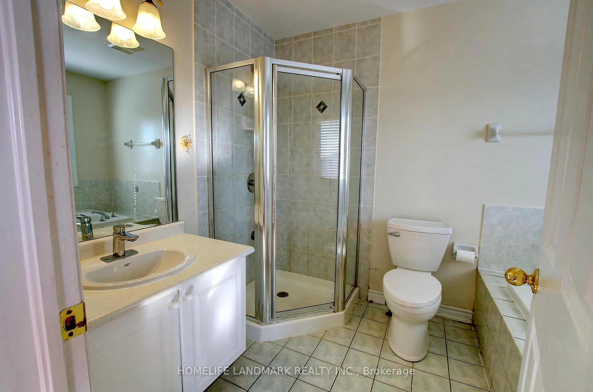 Photo 10 of 10 Whistler Court, Markham, Milliken Mills West — HOMEH