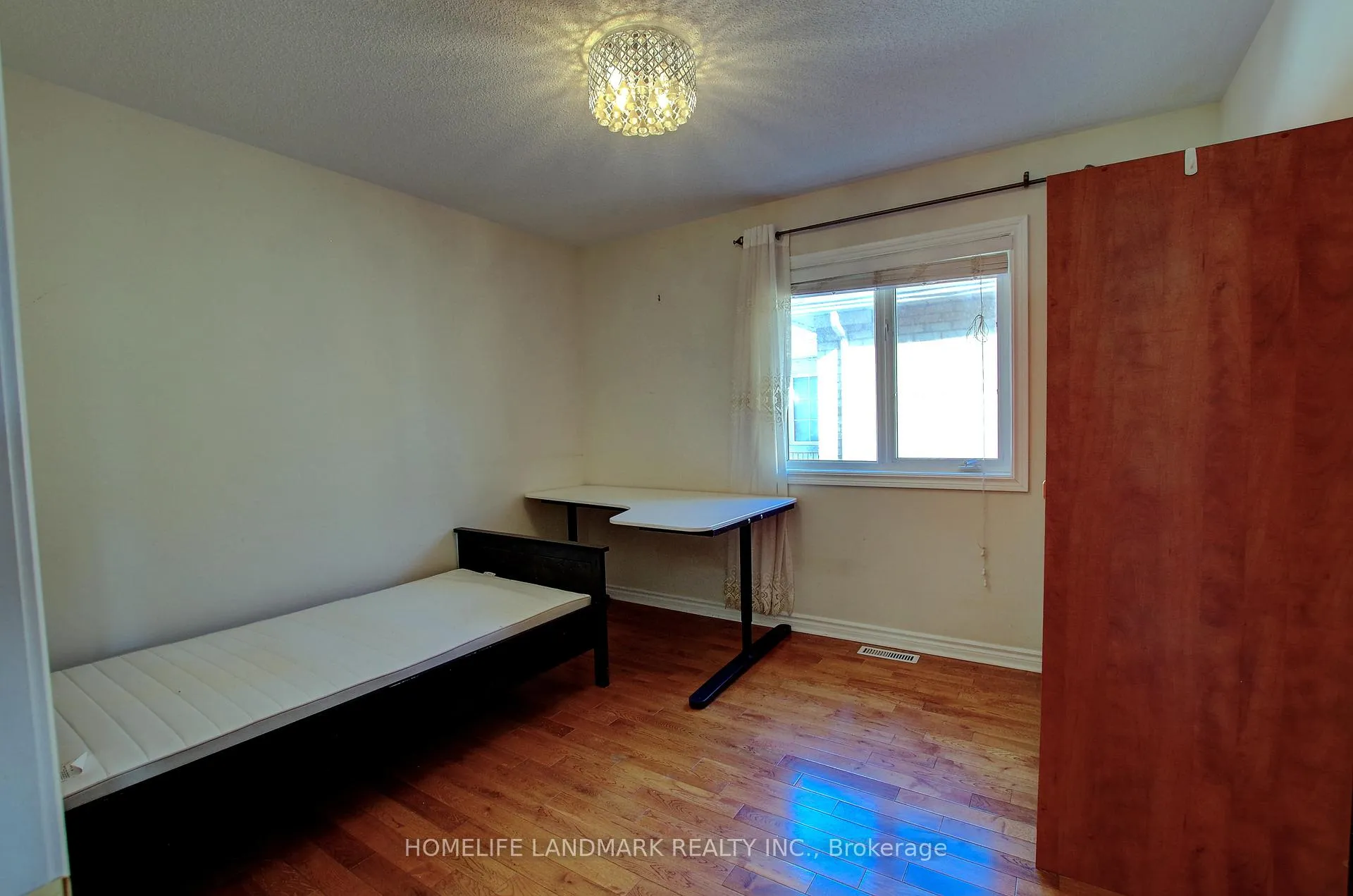 Photo 12 of 10 Whistler Court, Markham, Milliken Mills West — HOMEH