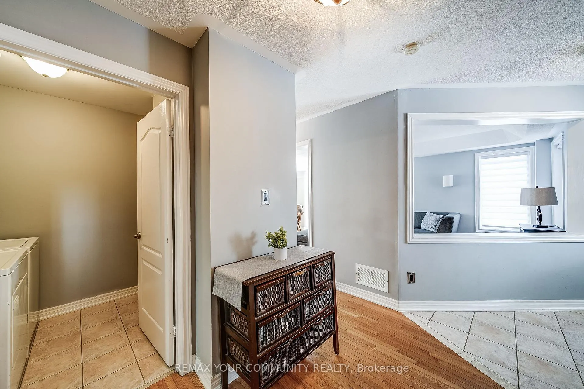 Photo 6 of 93 Amberview Drive, Georgina, Keswick South — HOMEH