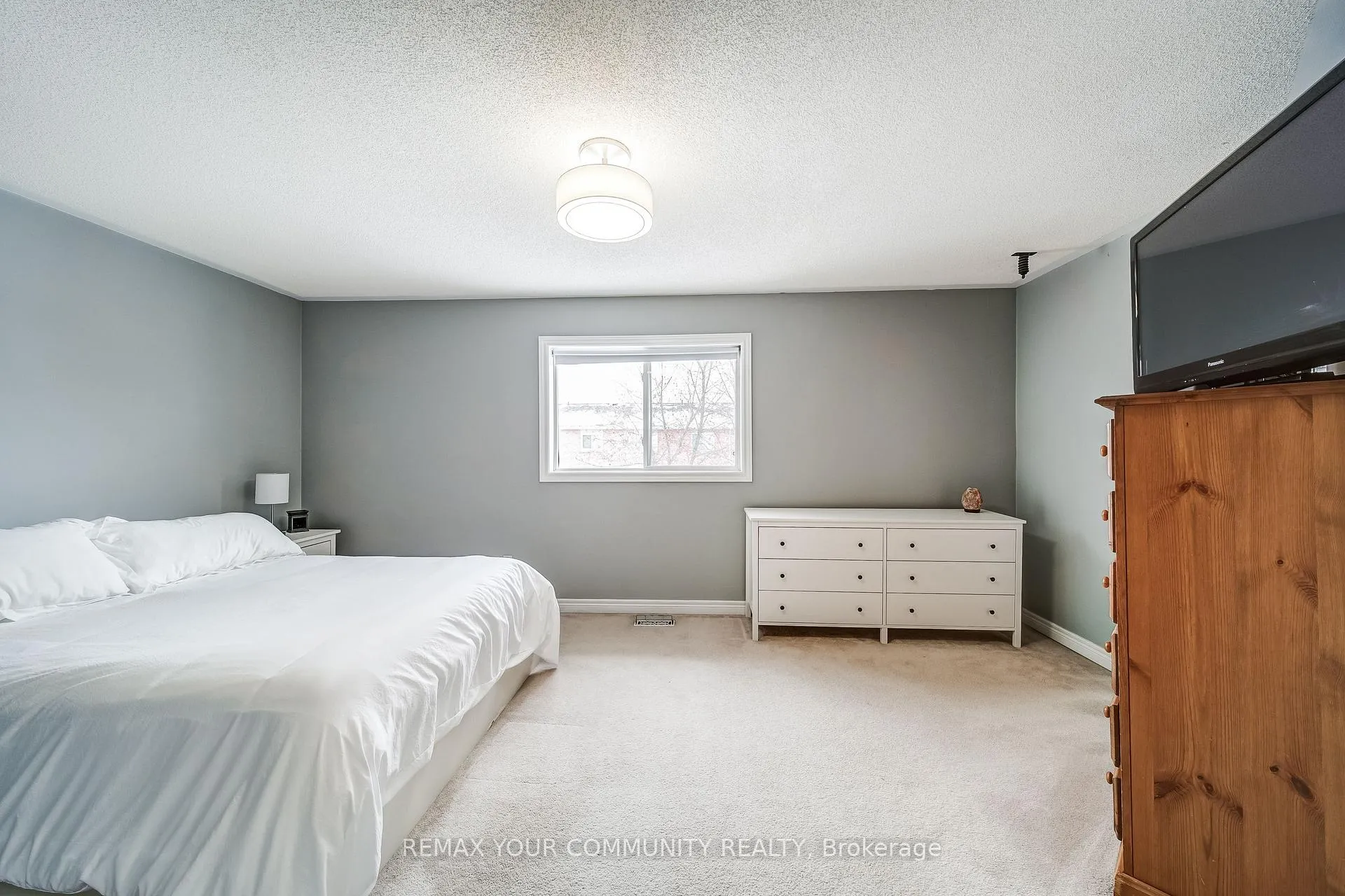 Photo 24 of 93 Amberview Drive, Georgina, Keswick South — HOMEH