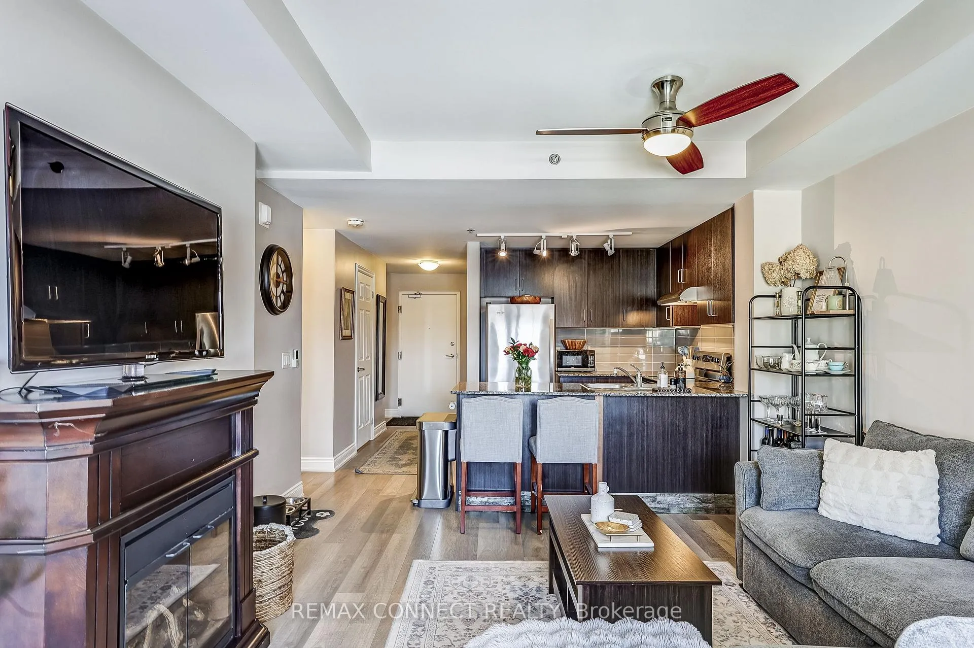 Photo 13 of Unit 420, 21 Brookhouse Drive, Clarington, Newcastle — HOMEH