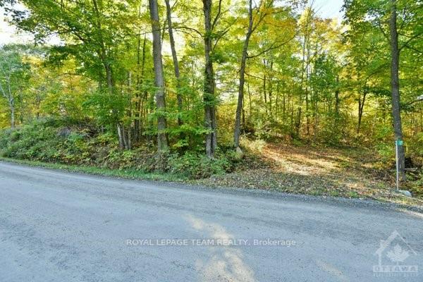 Photo 3 of 1121 Brae-Loch Road, McNab/Braeside, Mcnab/Braeside Twps — HOMEH