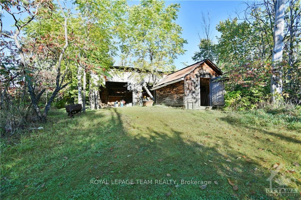 Photo 12 of 1121 Brae-Loch Road, McNab/Braeside, Mcnab/Braeside Twps — HOMEH