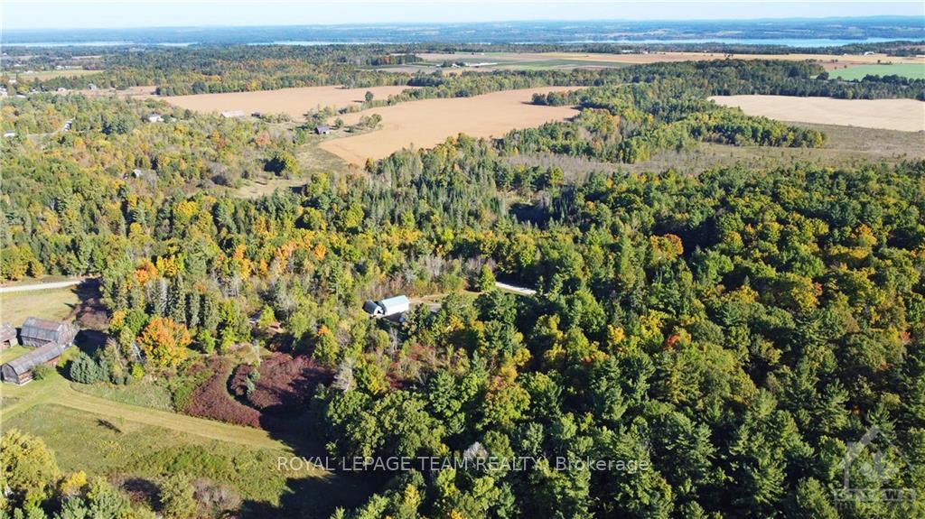 Photo 18 of 1121 Brae-Loch Road, McNab/Braeside, Mcnab/Braeside Twps — HOMEH