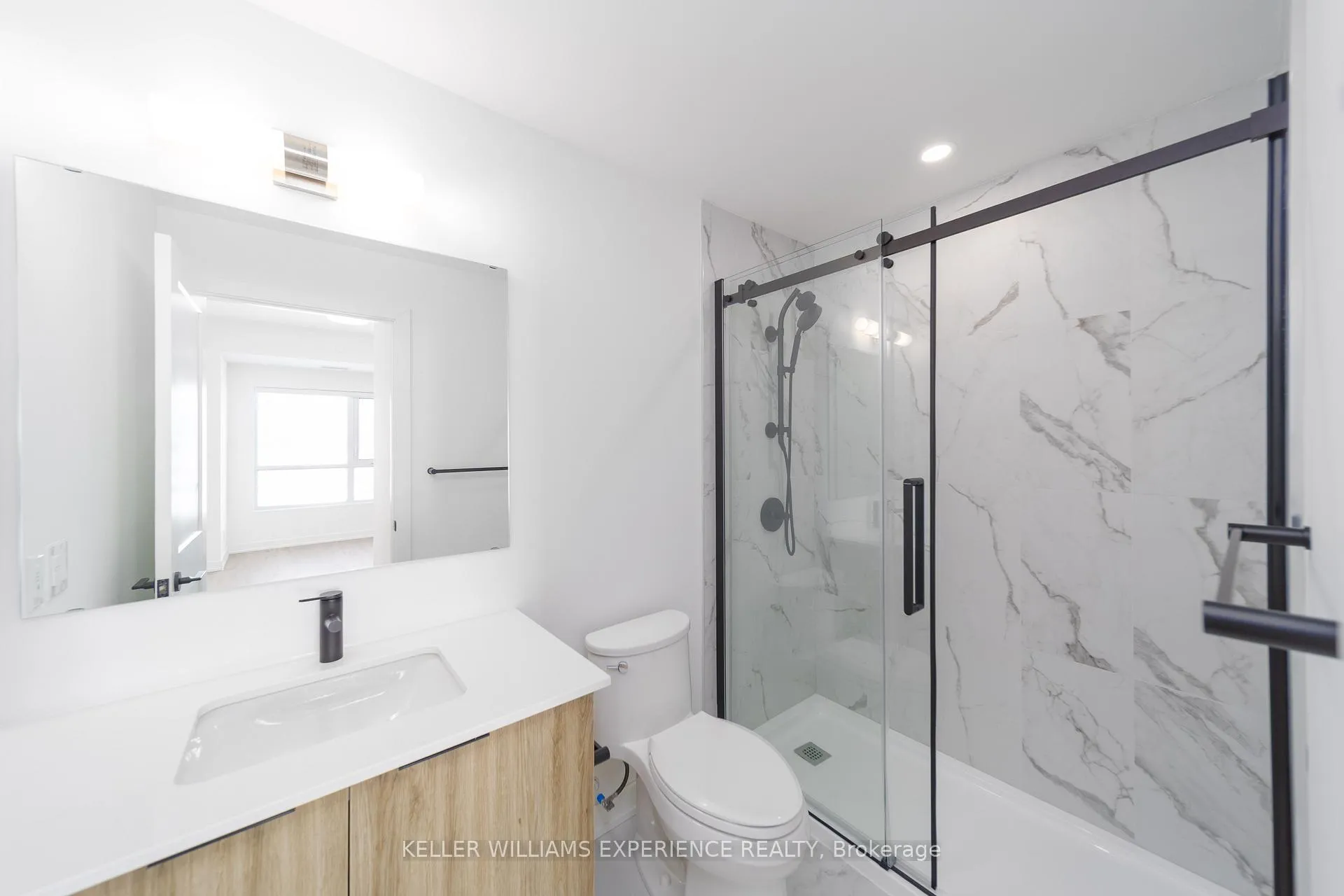 Photo 14 of Unit 206, 56 Lakeside Terrace, Barrie, Little Lake — HOMEH