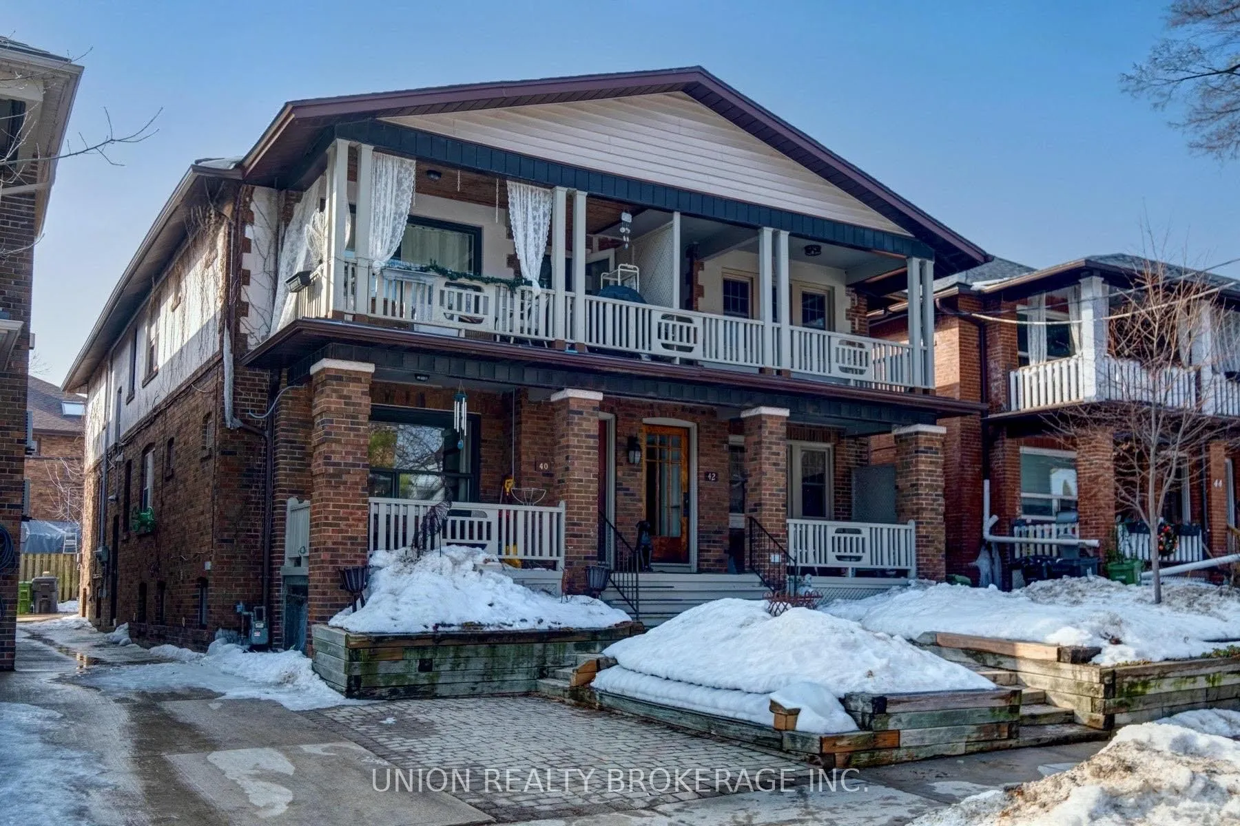 Front of 40 Glen Manor Drive