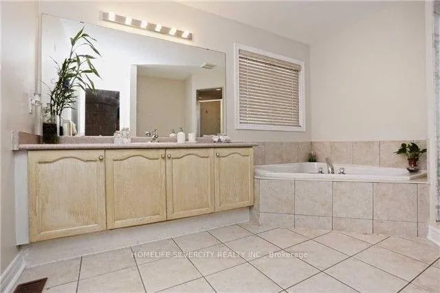 Photo 9 of Unit Upper, 26 Slessor Lane, Brampton, Bram East — HOMEH