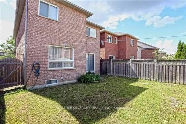 Photo 20 of Unit Upper, 26 Slessor Lane, Brampton, Bram East — HOMEH