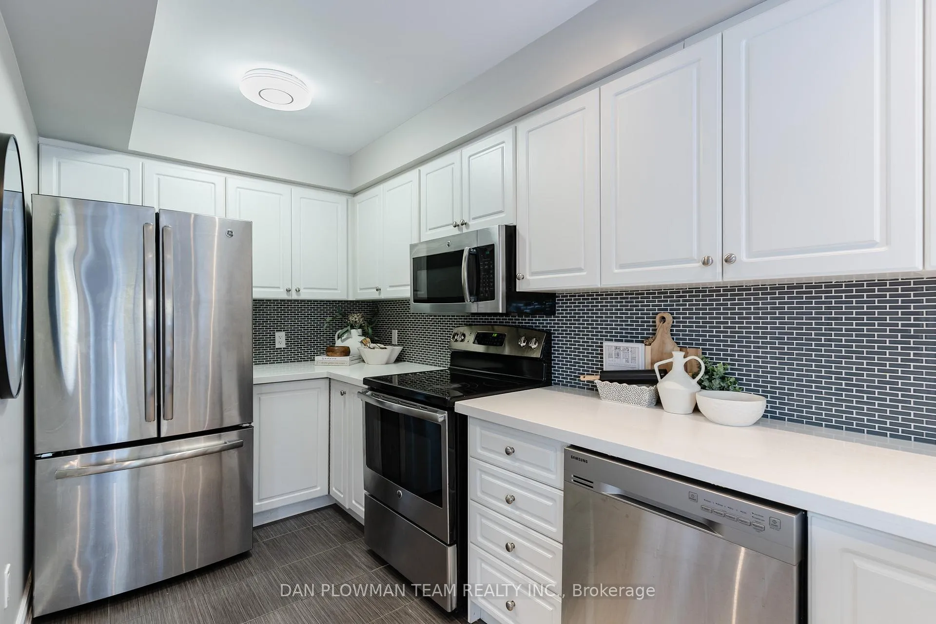 Photo 12 of 3 Teddington Crescent, Whitby, Pringle Creek — HOMEH
