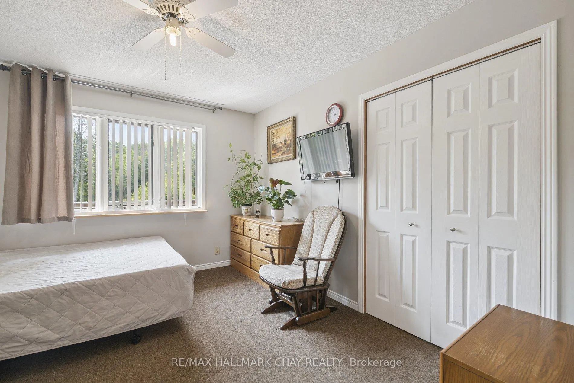 Photo 16 of 7521 County Road 10, Essa, Angus — HOMEH