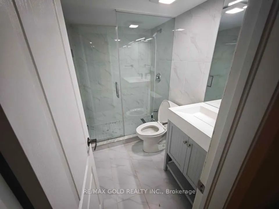 Photo 5 of 21 Savita Road, Brampton, Fletcher's Meadow — HOMEH