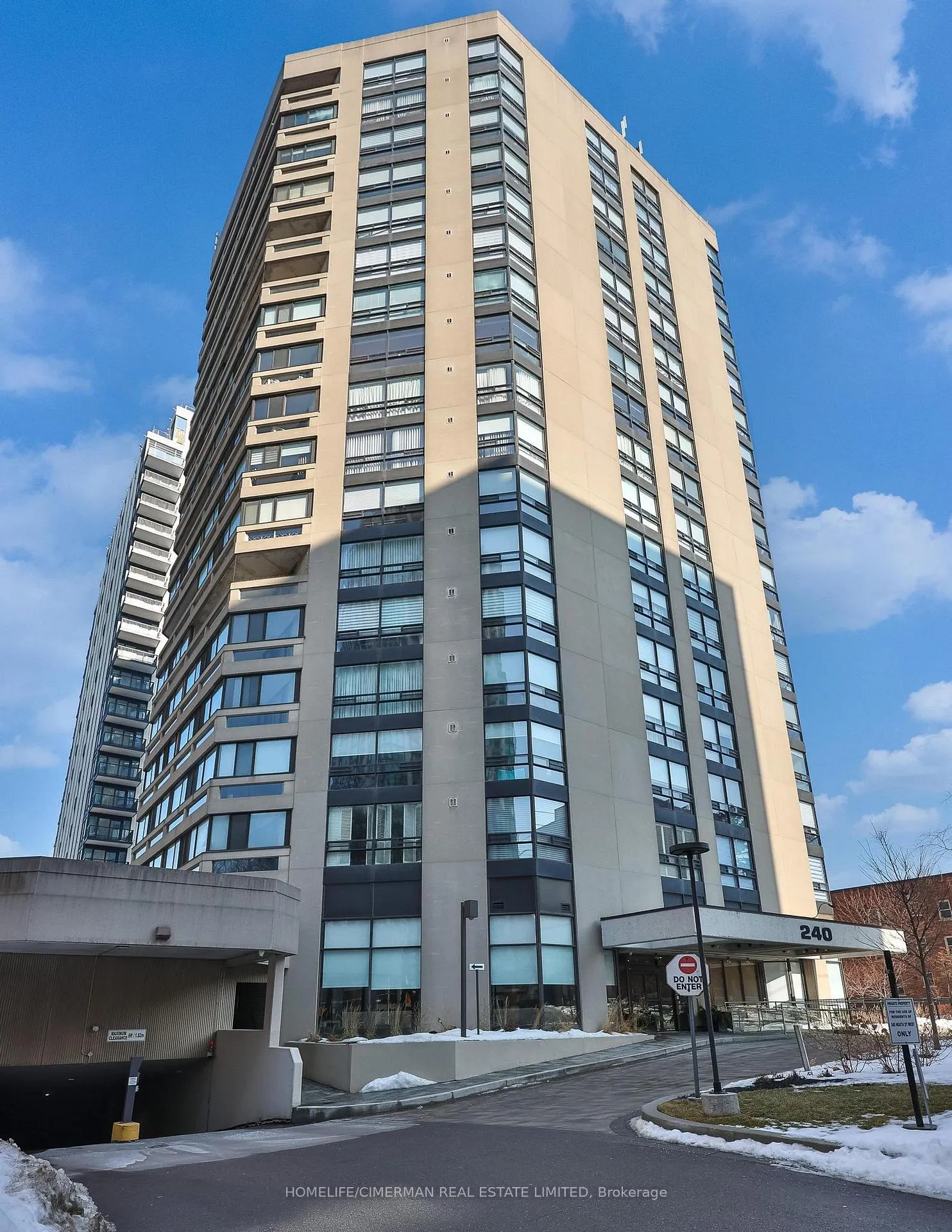 Front of Unit 1403, 240 Heath Street W