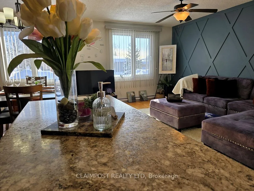 Photo 4 of 217 Malette Crescent, Timmins, TNW - Riverpark — HOMEH