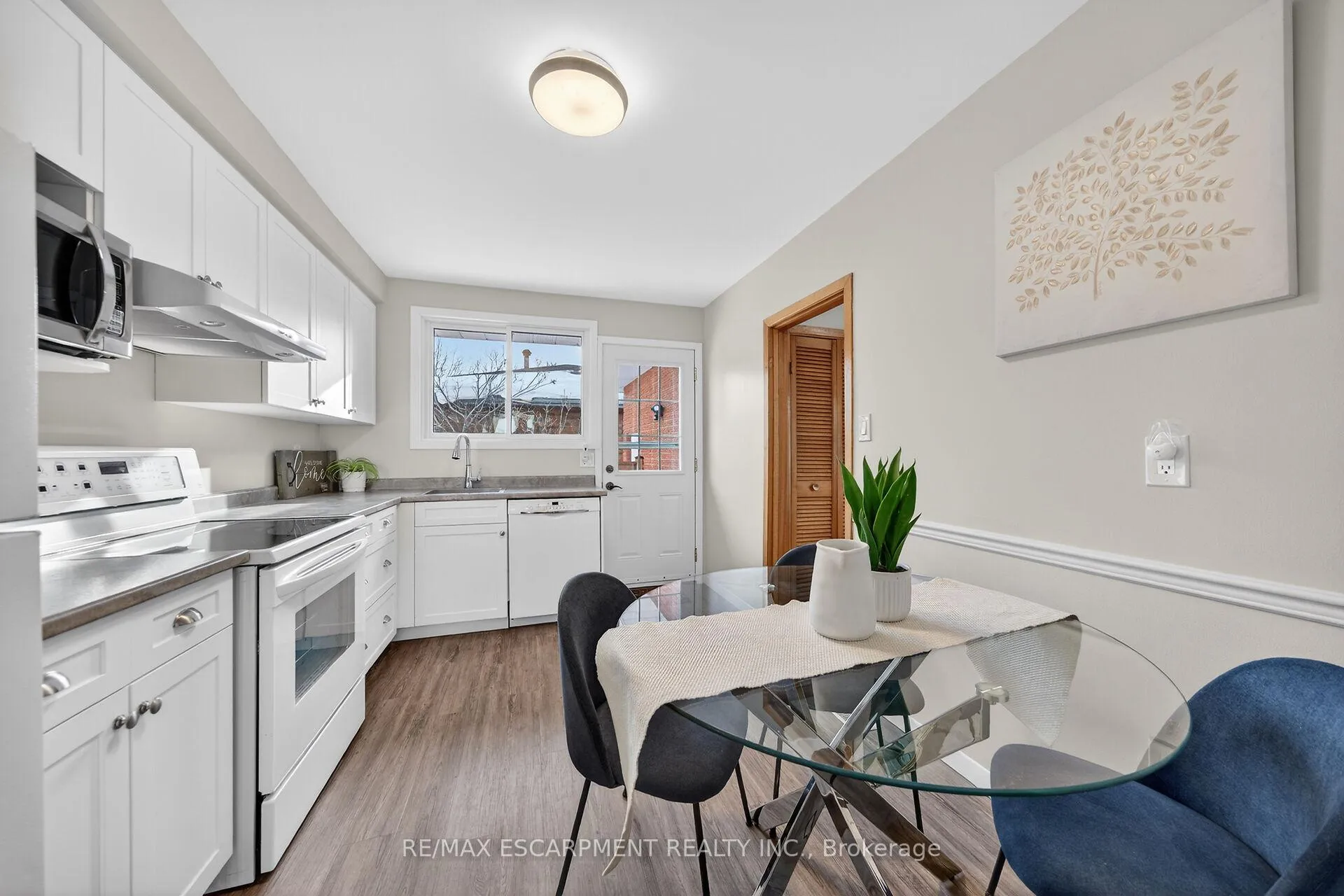 Photo 13 of 5 Mountbatten Drive, Hamilton, Rolston — HOMEH