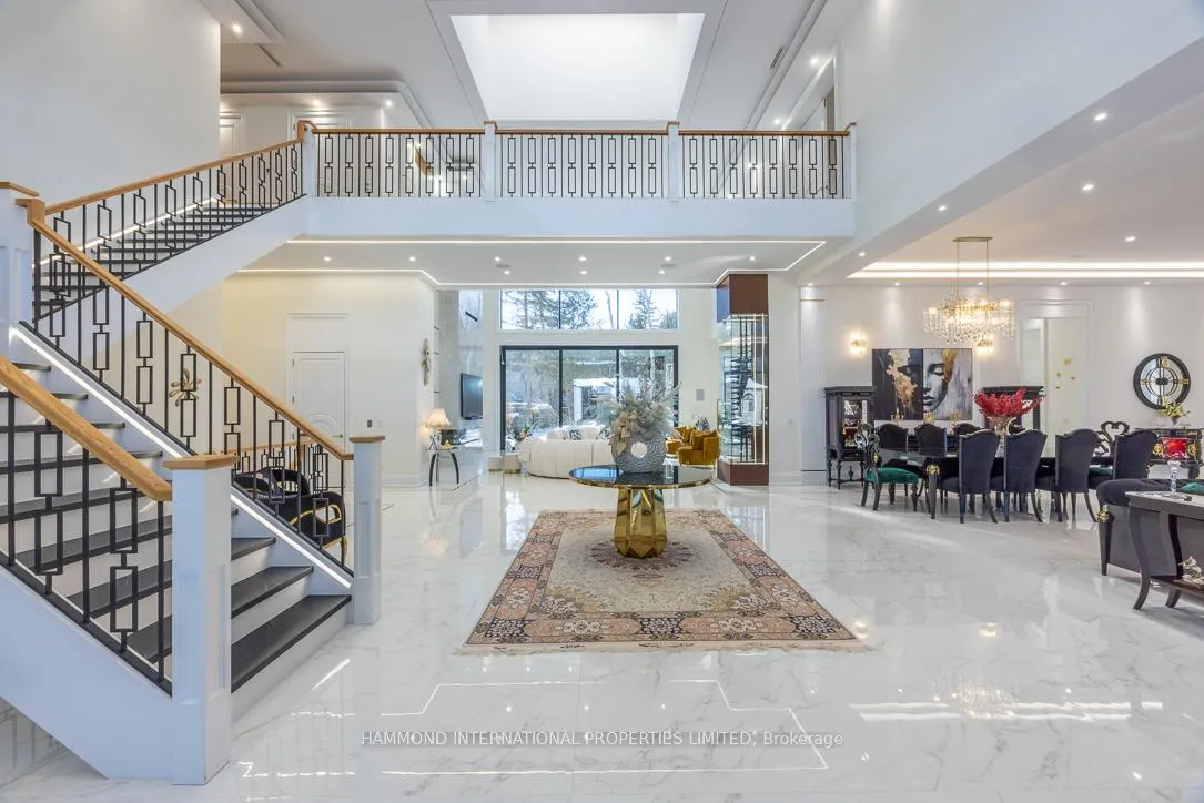 Photo 4 of 26 Valloncliffe Road, Markham, Bayview Glen — HOMEH