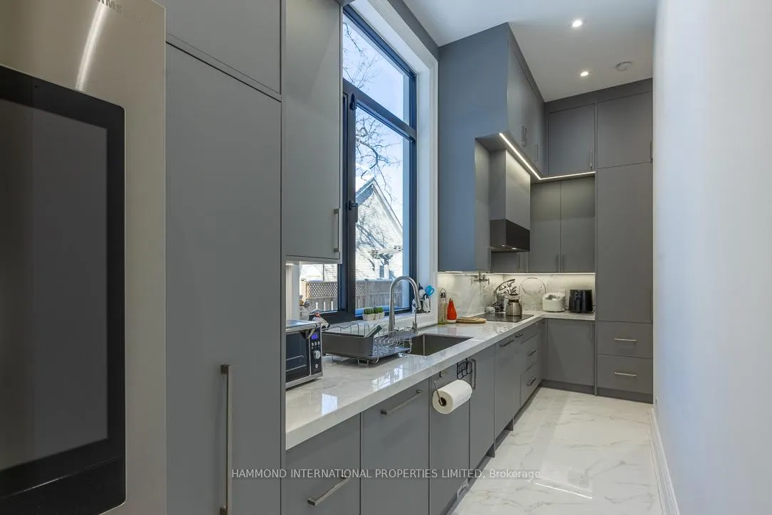 Photo 15 of 26 Valloncliffe Road, Markham, Bayview Glen — HOMEH