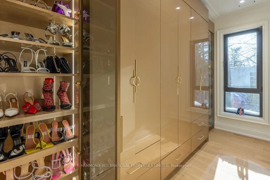 Photo 25 of 26 Valloncliffe Road, Markham, Bayview Glen — HOMEH