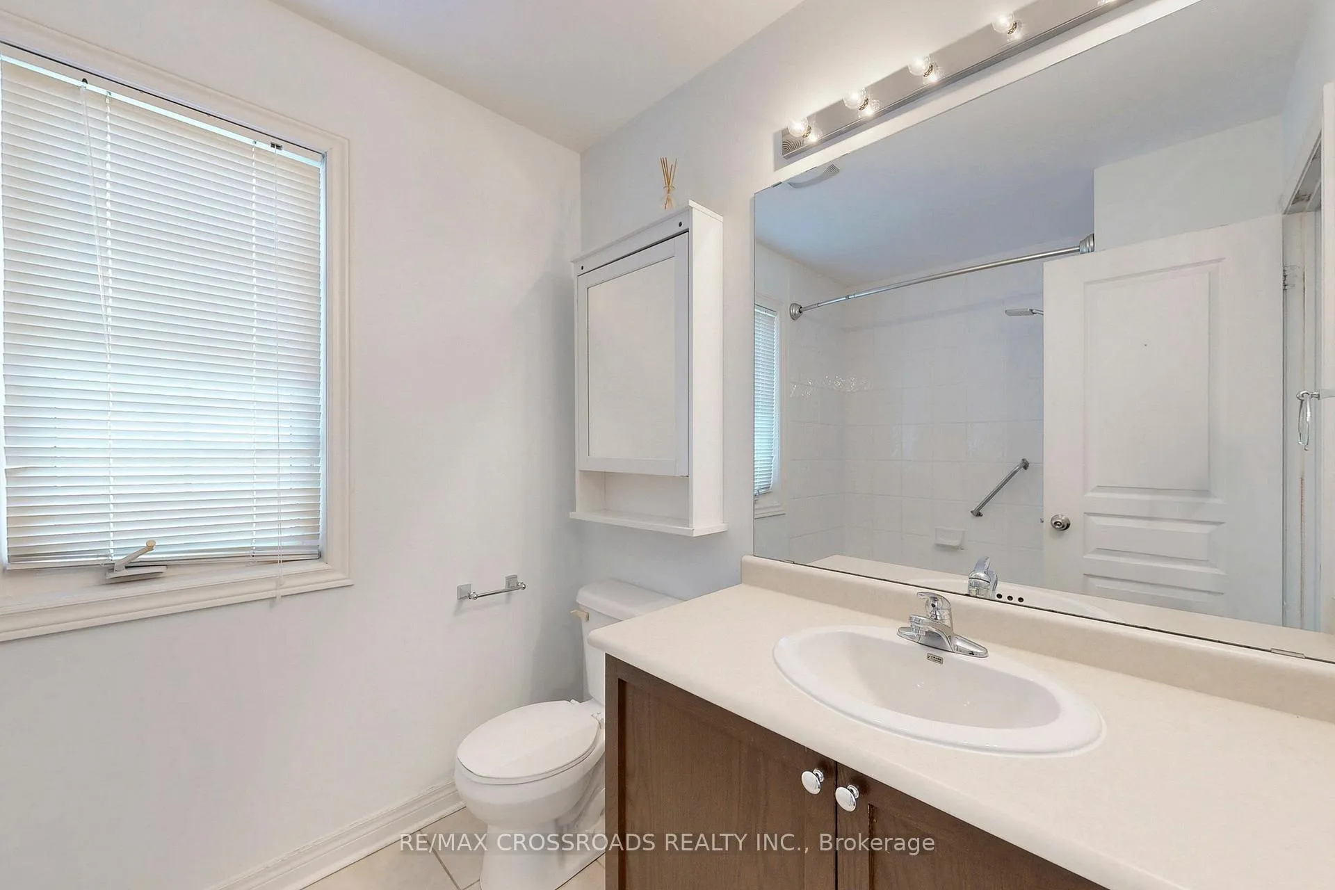 Photo 21 of 76 Rustle Woods Avenue, Markham, Cornell — HOMEH