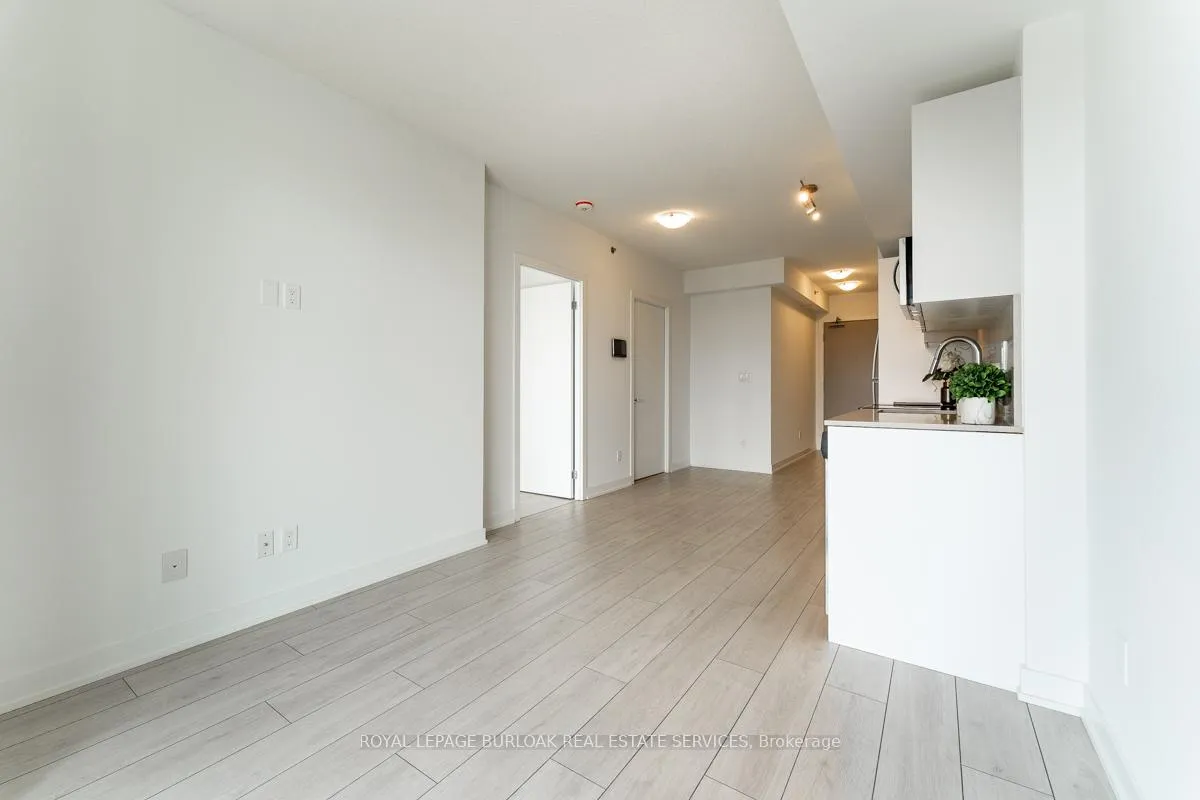Photo 5 of Unit A518, 3210 Dakota Common, Burlington, Alton — HOMEH