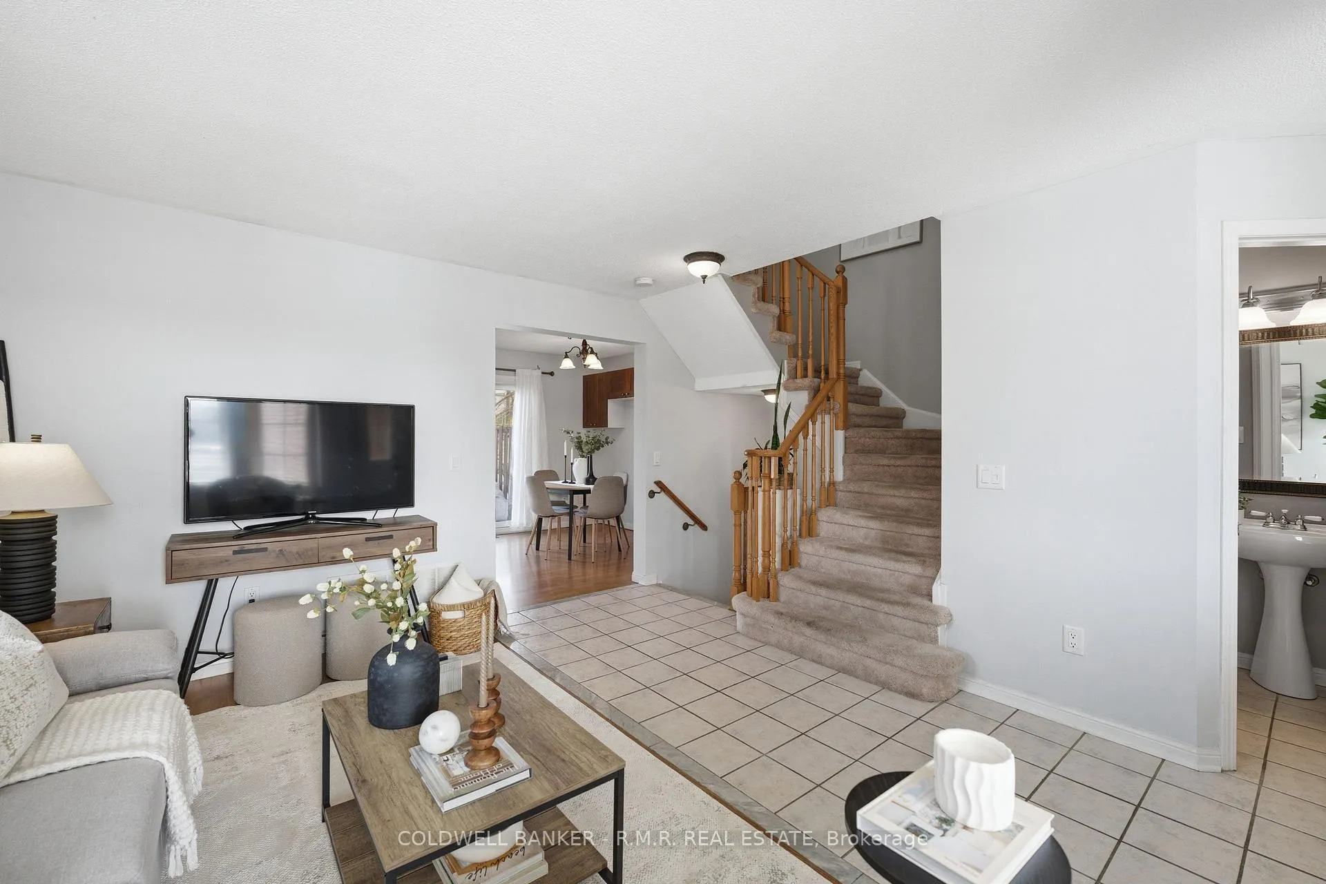 Photo 9 of 15 Greengrove Way, Whitby, Rolling Acres — HOMEH