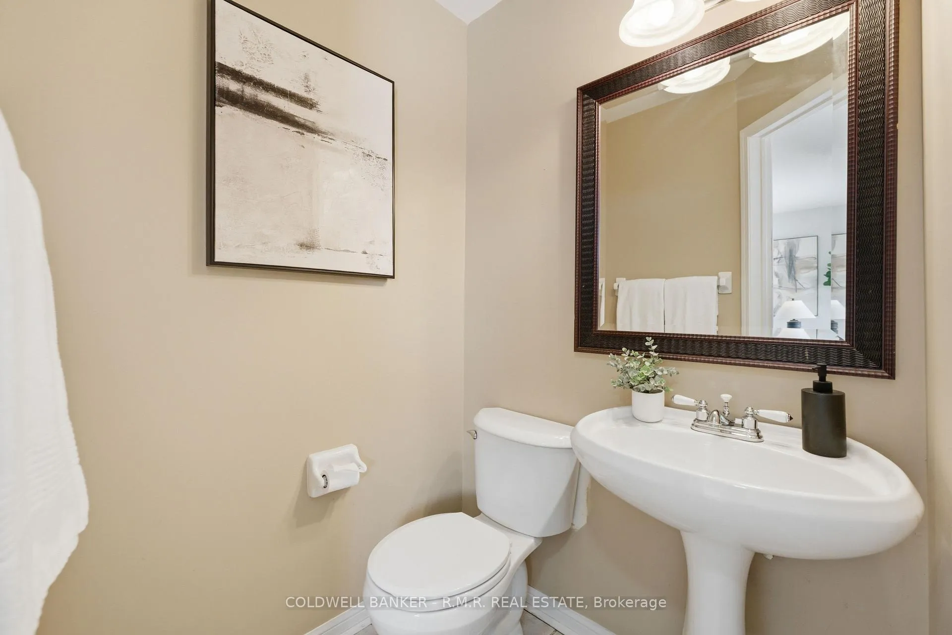 Photo 10 of 15 Greengrove Way, Whitby, Rolling Acres — HOMEH