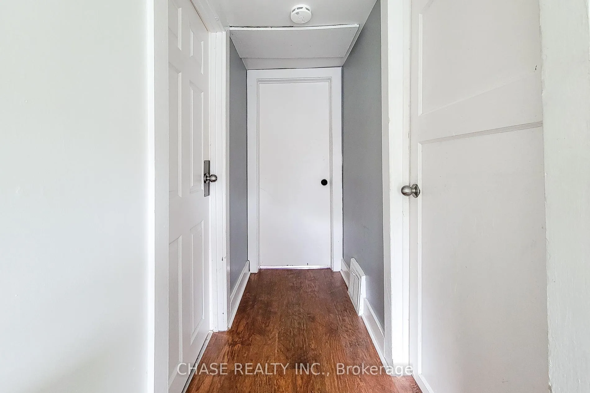 Photo 24 of 107 Saint George Street, Welland, Broadway — HOMEH