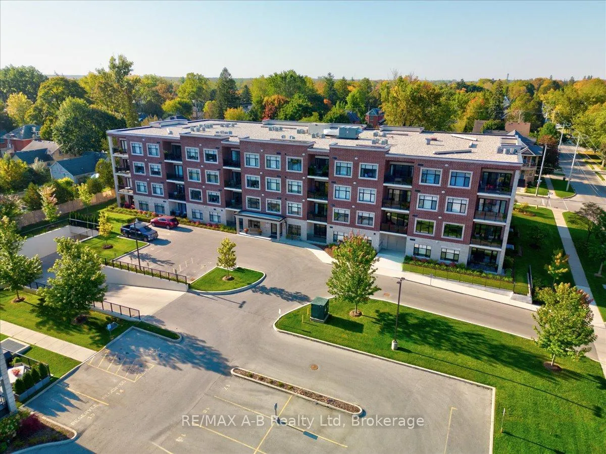 Front of Unit 109, 235 John Street N