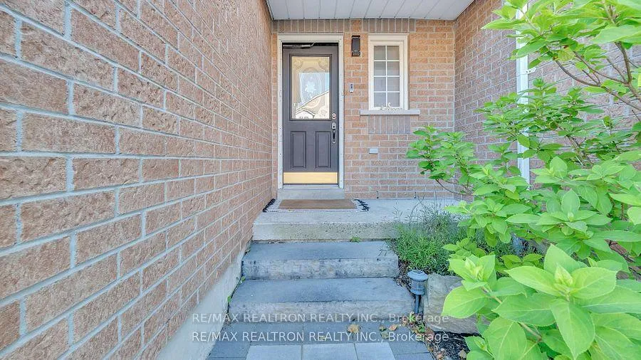 Photo 3 of 22 Macintyre Lane, Ajax, Northwest Ajax — HOMEH