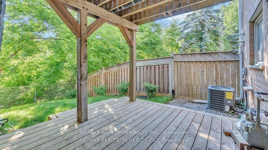 Photo 35 of 22 Macintyre Lane, Ajax, Northwest Ajax — HOMEH