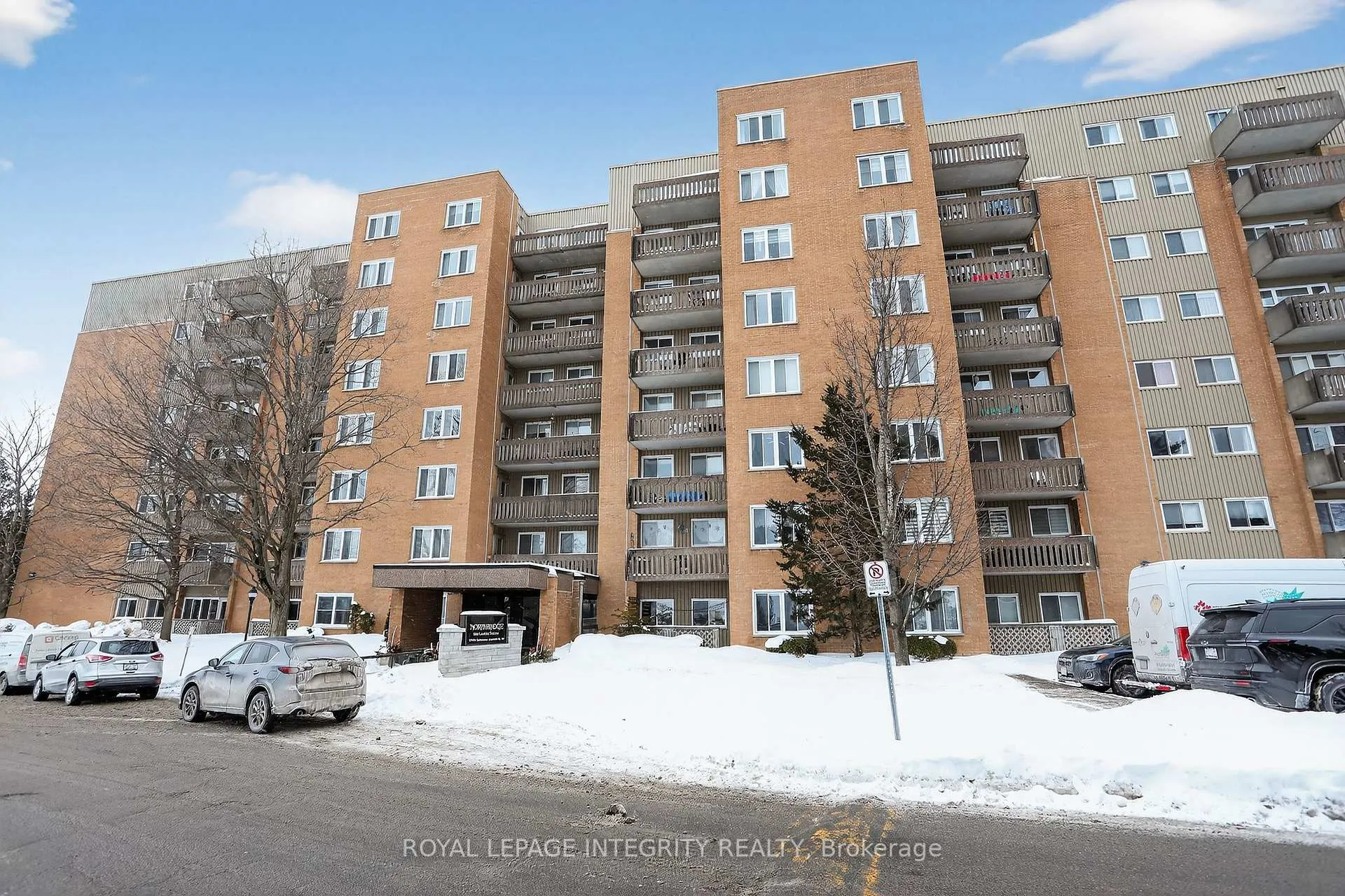 Front of Unit 605, 1599 Lassiter Terrace