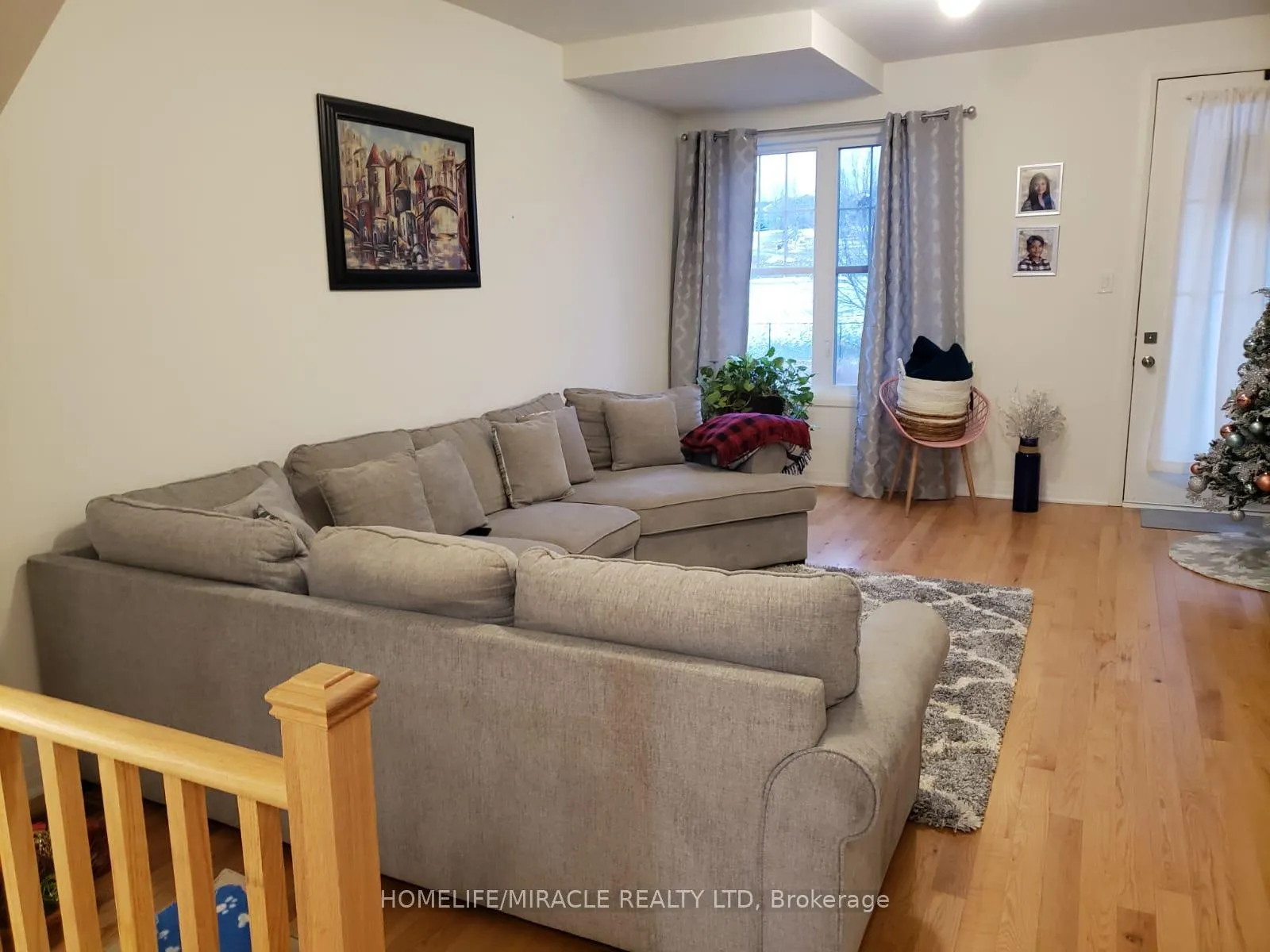 Photo 6 of 1431 Green Road, Clarington, Bowmanville — HOMEH