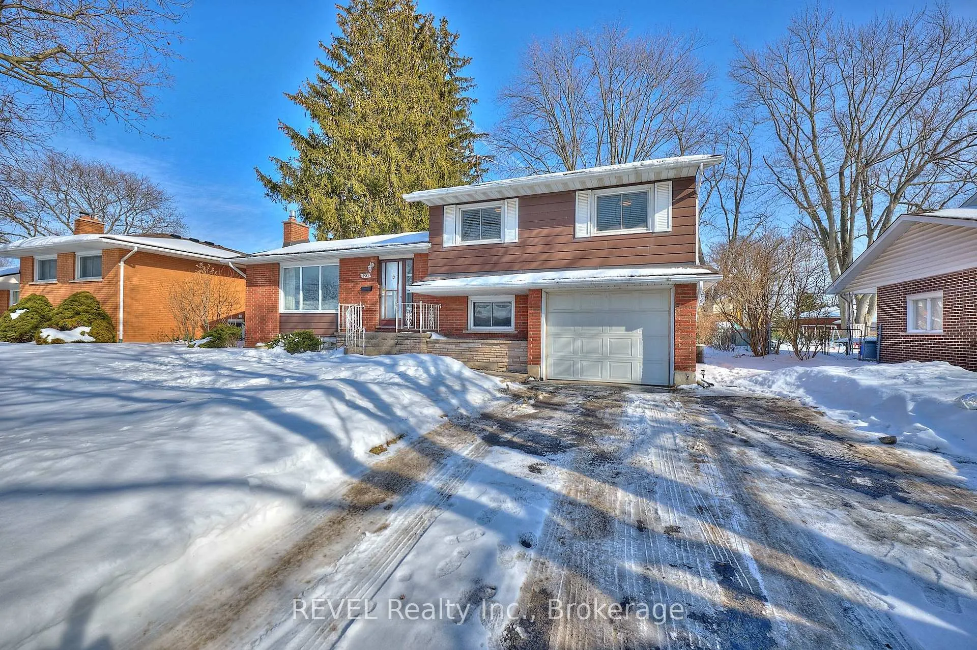 Front of 190 Willson Road