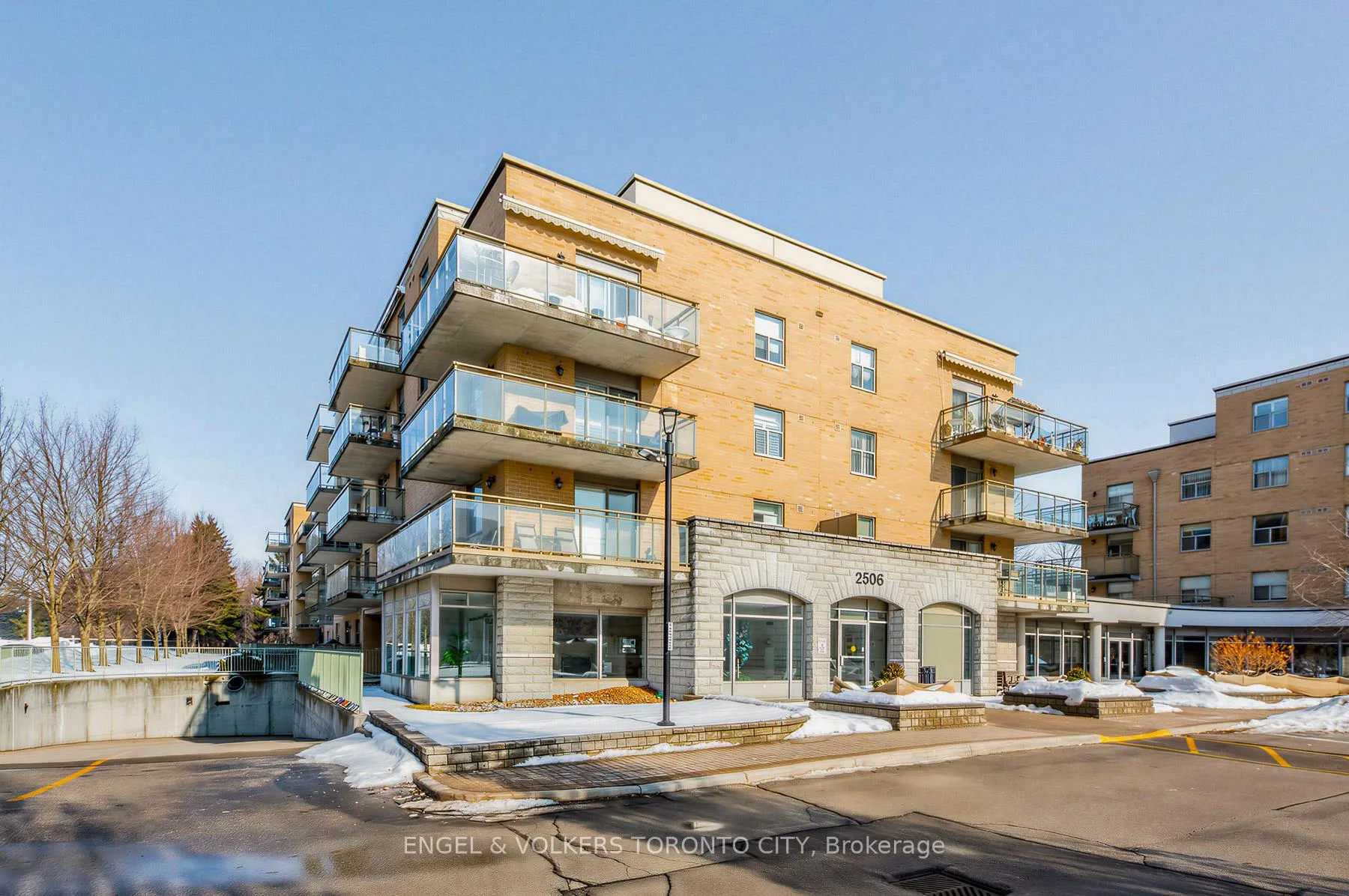 Front of Unit 105, 2506 Rutherford Road