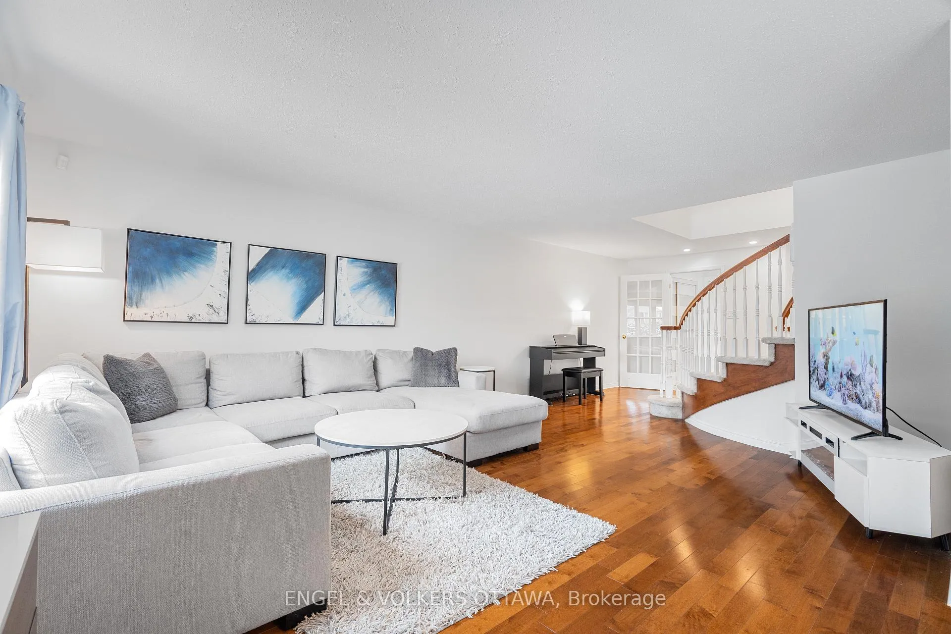Photo 9 of 29 Valley Ridge Street, Ottawa, Borden Farm/Stewart Farm/Carleton Heights/Parkwood Hills — HOMEH