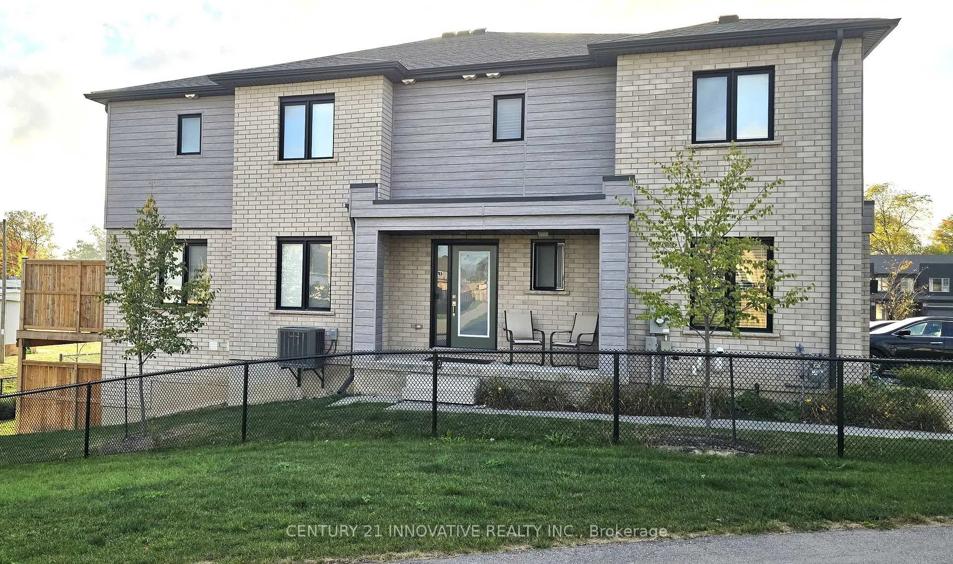 Photo 1 of 92 Pony Way S, Kitchener — HOMEH