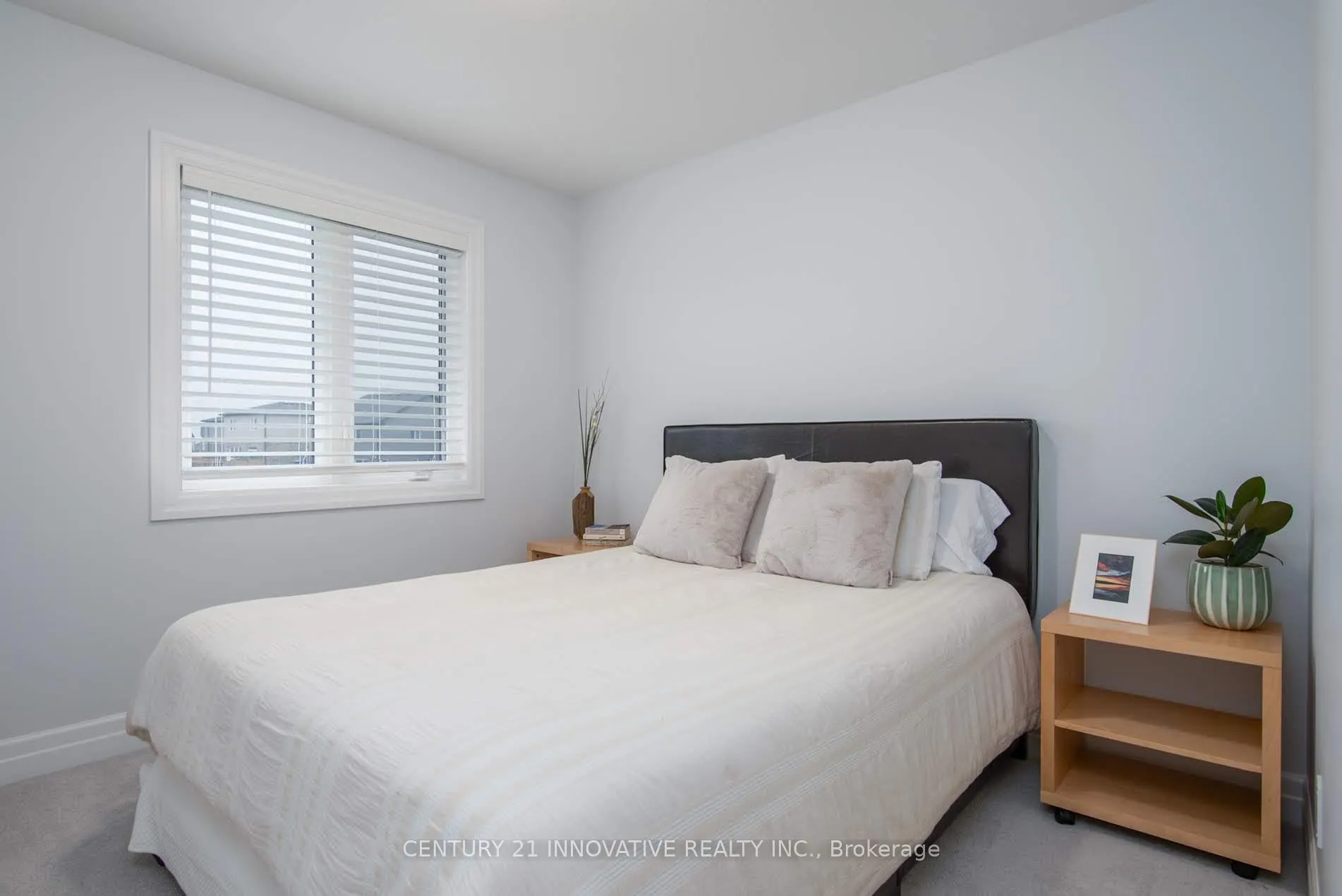 Photo 15 of 92 Pony Way S, Kitchener — HOMEH