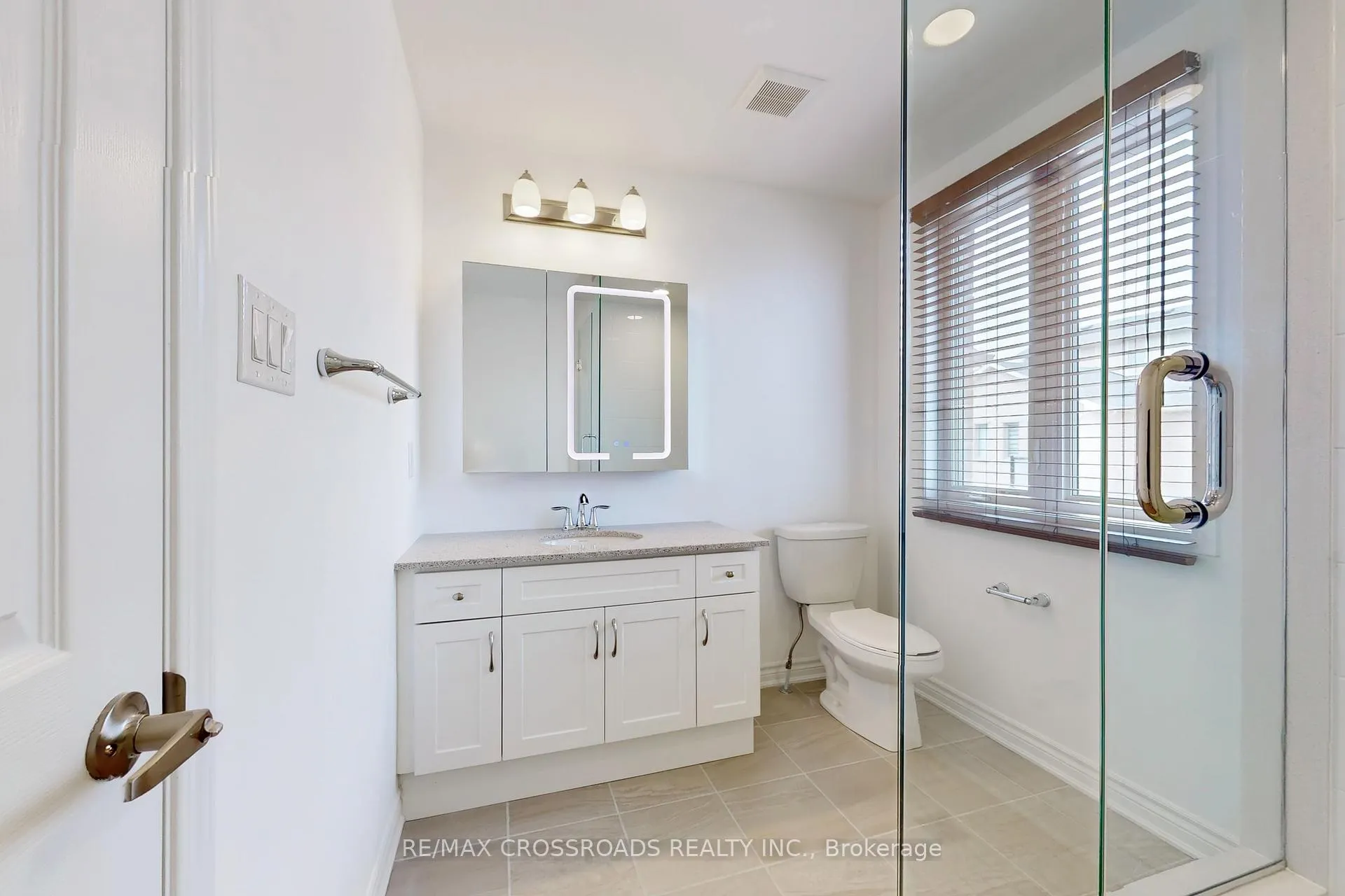 Photo 13 of 34 Avani Avenue, Markham, Rural Markham — HOMEH