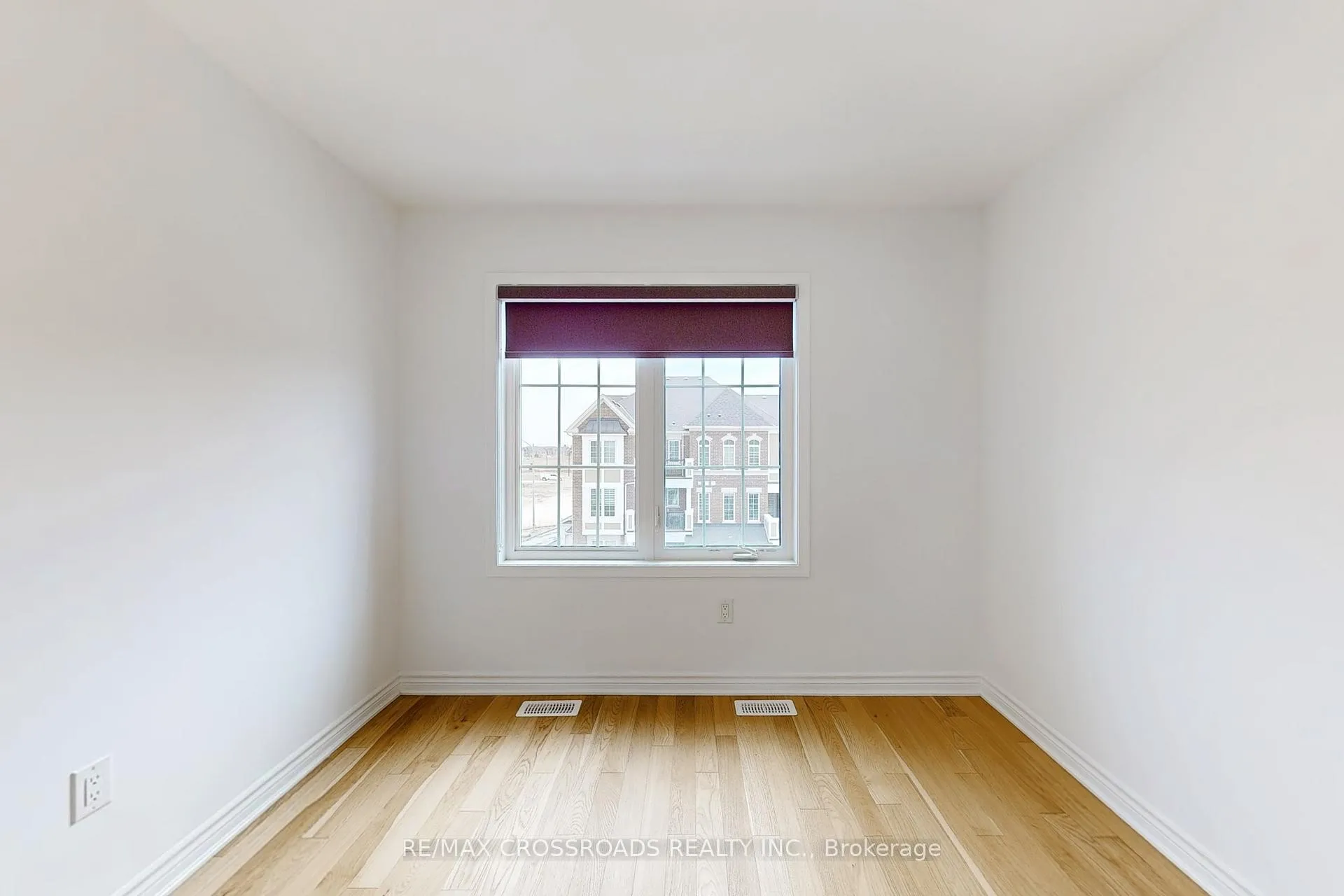 Photo 18 of 34 Avani Avenue, Markham, Rural Markham — HOMEH