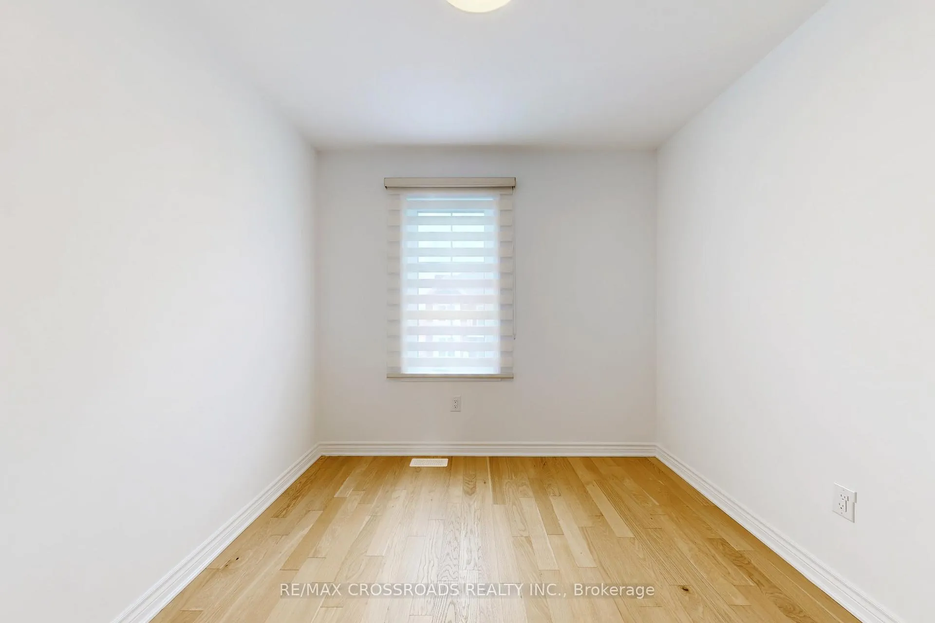 Photo 23 of 34 Avani Avenue, Markham, Rural Markham — HOMEH
