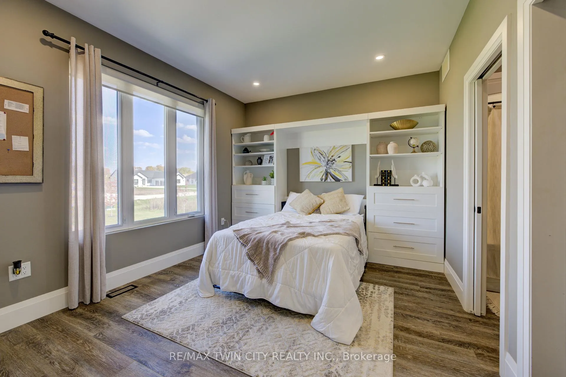 Photo 21 of 43711 Adelaide Street, Huron East, Brussels — HOMEH