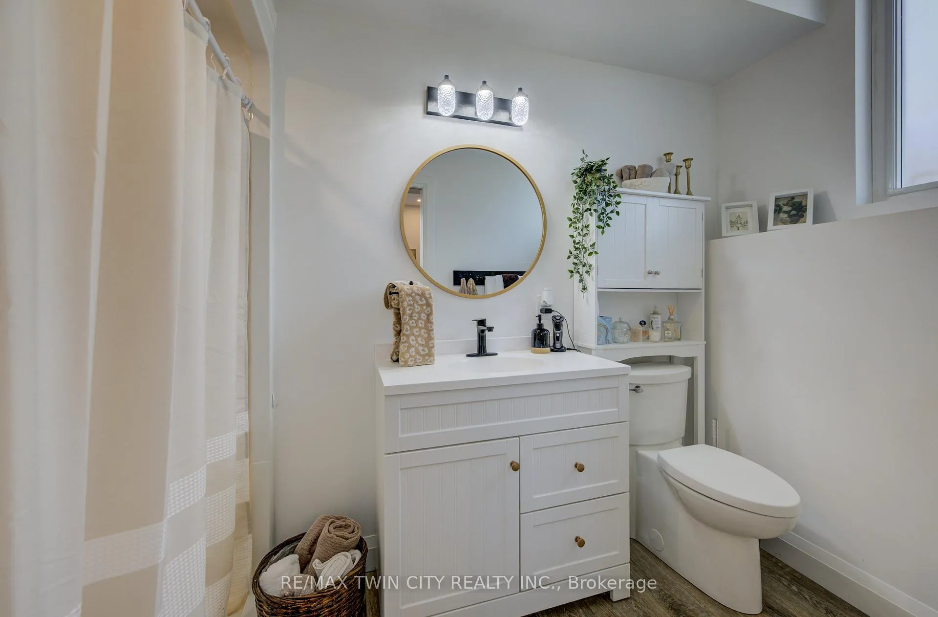 Photo 29 of 43711 Adelaide Street, Huron East, Brussels — HOMEH