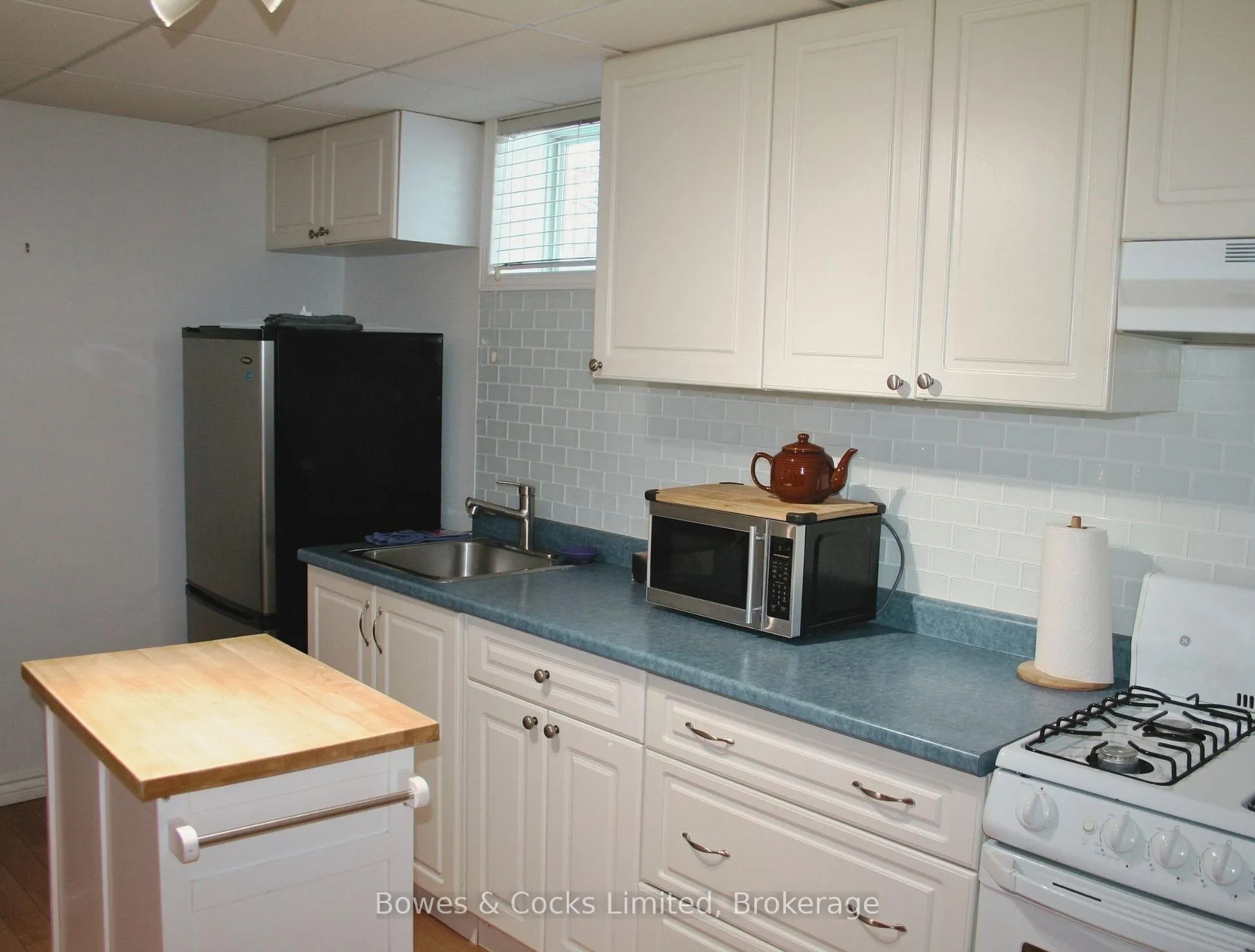 Photo 14 of 350 Braidwood Avenue, Peterborough, Otonabee Ward 1 — HOMEH