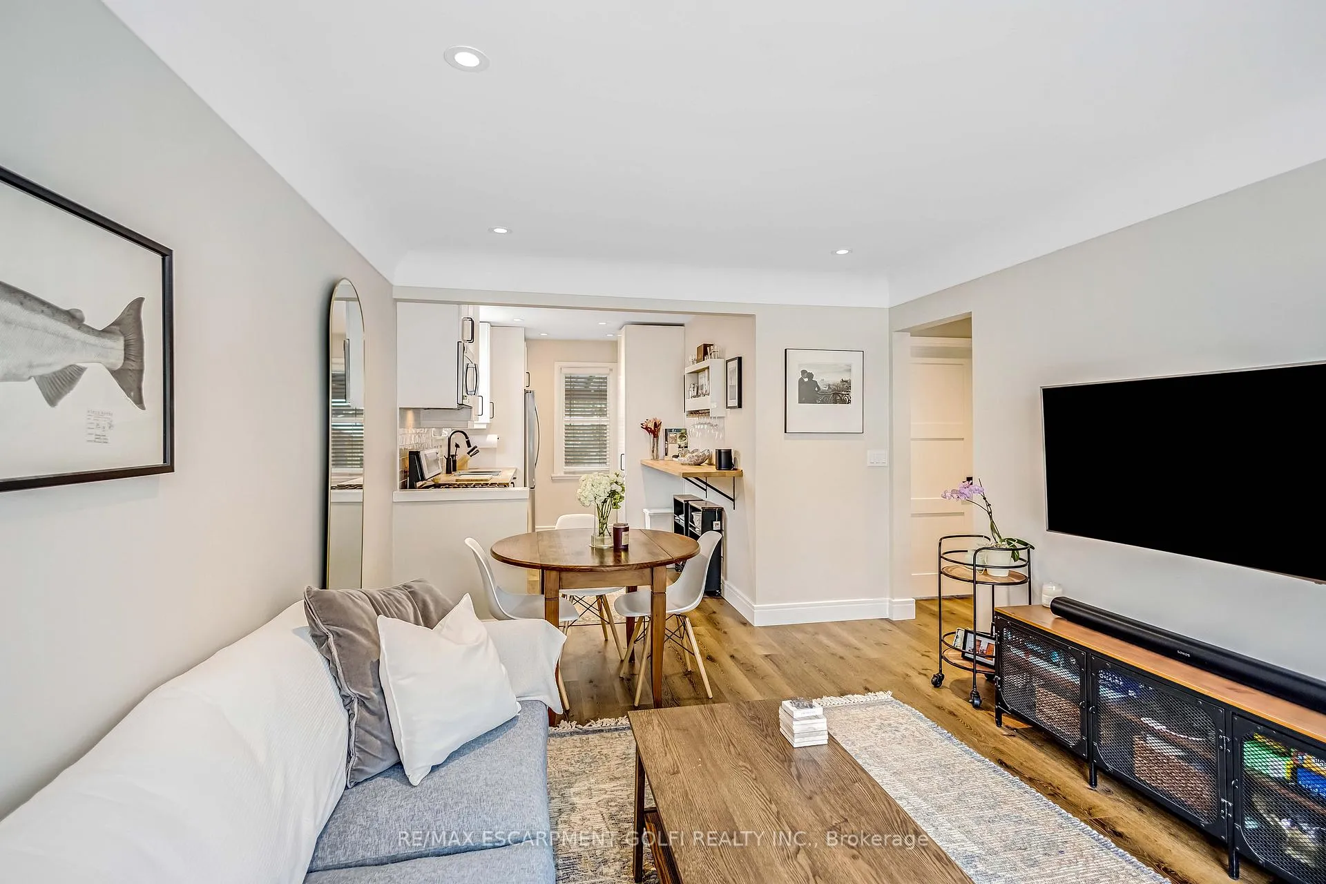 Photo 8 of 208 East 21st Street, Hamilton, Eastmount — HOMEH